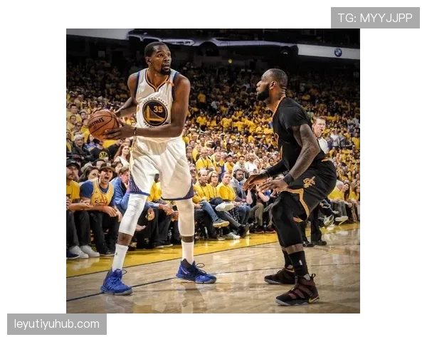 杜兰特家的冰箱里只放蛋白粉和矿泉水 杜兰特家的冰箱里只放蛋白粉和矿泉水